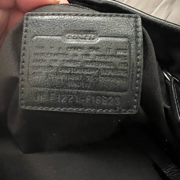 Coach medium size hand bag - Picture 4 of 4